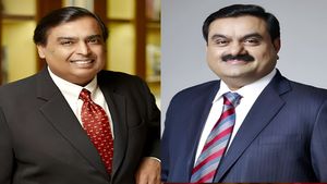 World Richest List: एलीट सेंटी बिलेनियर्स क्लब से बाहर हुए गौतम अडाणी और मुकेश अंबानी, इतनी घट गई है संपत्ति