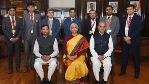 Budget 2025 Team: वित्त मंत्री की बजट टीम में ये प्रमुख लोग हैं शामिल, जानें कौन हैं ये दिग्गज