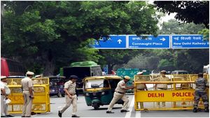 Republic Day Traffic Advisory: परेड की तैयारियों के बीच दिल्ली में ट्रैफिक एडवाइजरी जारी, तुरंत कर लें चेक 