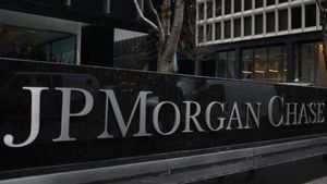 JPMorgan Chase Layoffs: अमेरिका के सबसे बड़े बैंक में होगी छंटनी! रिपोर्ट में हुआ खुलासा, क्या है इसका कारण?