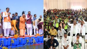 Mahakumbh 2025: महाकुंभ का समापन, सफाई कर्मियों को योगी का 'गिफ्ट', ₹10000 बोनस के साथ सैलरी बढ़ाने का ऐलान  