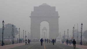 Delhi Weather Today, 10 March: सोमवार को सुबह रहेगी ठंड! तेज हवाएं भी चलेंगी, जानें पूरे दिन का हाल