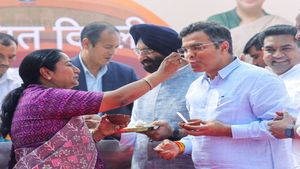 Delhi Budget 2025: मुख्यमंत्री रेखा गुप्ता पेश करेंगी दिल्ली का बजट, यहां फ्री में देखें लाइव बजट स्पीच