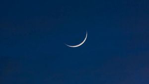 Eid Moon Sighting 2025 India : भारत में कब दिखाई देगा ईद का चांद? जानें चांद निकलने का समय