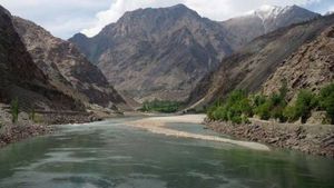 Sindhu River vs Ganga: गंगा या सिंधु नदी, किसकी लंबाई है ज्यादा? जानें ये 3 खास फैक्ट्स 