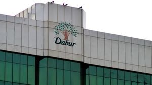 Dabur Products: चाय से लेकर डायपर तक, डाबर इन प्रोडक्ट्स को बनाना करेगा बंद, सीईओ ने दी जानकारी