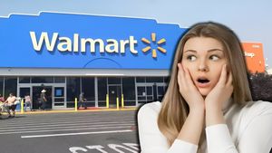 Walmart Layoffs: आर्थिक चुनौतियों से जूझ रहा वॉलमार्ट! कर रही सैकड़ों कर्मचारियों की छंटनी  