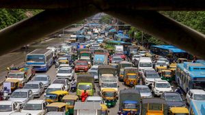 Karnataka Weather Forecast: कर्नाटक के बेंगलोर समेत इन जिलों में भारी बारिश का अलर्ट जारी, IMD ने दिया अपडेट