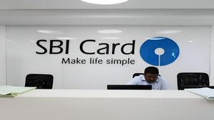 SBI Card: एसबीआई क्रेडिट कार्डधारकों के लिए जरूरी खबर! 15 जुलाई से बदलेंगे ये नियम, कर लें चेक 