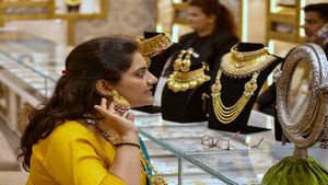 Gold Rate Today: स्वतंत्रता दिवस पर सस्ता हुआ सोना! देखें आज की ताजा कीमतें