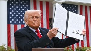 Trump Tariff Impact On India : आज से भारत पर 50% अमेरिकी टैरिफ लागू - 10 बड़ी बातें जो आपको जाननी चाहिए