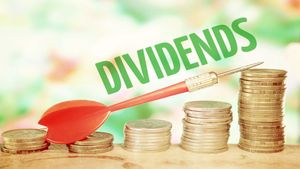 Dividend Stocks Next Week: पैसा छापने का बंपर मौका! 110 से अधिक कंपनियां भर देंगी आपकी तिजोरी