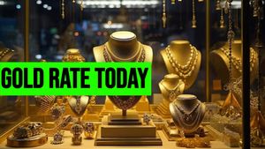Gold Rate Today : रिकॉर्ड ऊंचाई पर सोने का भाव, देश में फिर इतना बढ़ा गोल्ड रेट - जानें 22 कैरेट की कीमत