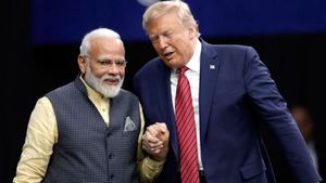 पीएम मोदी और ट्रम्प की मुलाकात जल्द! यूएस अधिकारी ने कहा- टैरिफ टेंशन के बावजूद दोनों के रिश्ते 'बहुत पॉजिटिव'