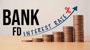 FD Interest Rate: इन 7 बैंकों में लॉन्गटर्म निवेश पर मिलता है तगड़ा ब्याज - आपने लिस्ट देखा क्या?