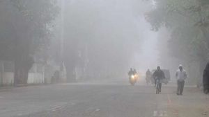 Aaj Ka Mausam: दिल्ली-NCR में बढ़ी कंपकंपी, 29 नवंबर तक इन जगहों में बारिश का अलर्ट, जानें यूपी-बिहार का हाल