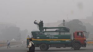 Delhi Pollution: राजधानी की हवा में सुधार; हटा GRAP-3, जानें कौनसी पाबंदियां हुईं खत्म - कौनसी रहेंगी बरकरार
