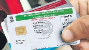Driving License: ड्राइविंग लाइसेंस एक्सपायर? अब घर बैठे मिनटों में करें ऑनलाइन रिन्यू!