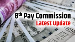 8th Pay Commission: ToR में डेट नहीं! क्या बदलेगा 10 साल वाला फॉर्मूला? करोड़ों कर्मचारियों में बढ़ी बेचैनी