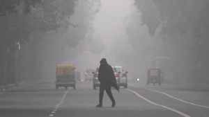 Aaj Ka Mausam 24 December: बिहार-झारखंड में कोहरे के साथ कड़ाके की ठंड, दिल्ली-NCR, UP में कैसा रहेगा मौसम?