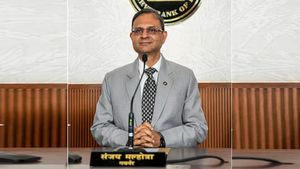 GR Poll; RBI Rate Cut in December: रेपो रेट में कटौती होगी या नहीं? 50 में से 43 एक्सपर्ट ने कही ये बड़ी बात