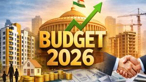 Budget 2026: देश में आवासीय बिक्री घटी, अब वित्त मंत्री सीतारमण से रियल एस्टेट सेक्टर को क्या है उम्मीदें