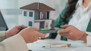 Doorstep property registration: अब घर बैठे होगा जमीन-फ्लैट का रजिस्ट्रेशन, कौन उठा सकता है फायदा?