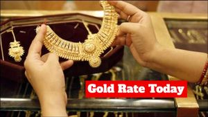 Gold Rate Today: जियोपॉलिटिकल तनाव से बढ़ी सोने की डिमांड, जानें आज 27 जनवरी को कितना सस्ता या महंगा हुआ गोल्ड