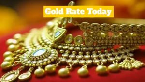 Gold Price Today: सोने ने फिर तोड़ा रिकॉर्ड, कीमतें नए लाइफटाइम हाई पर पहुंचीं, जानें 10g सोने का भाव 