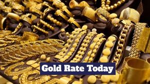 Gold Rate Today: 2 फरवरी को सोने की कीमतों में बड़ी गिरावट, जानिए 24K, 22K और 18K गोल्ड रेट