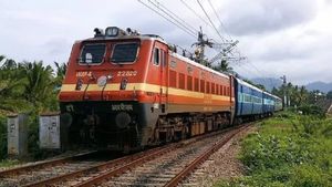 Budget 2026 Railway Stocks: 7 नए हाई-स्पीड रेल कॉरिडोर के ऐलान से IRFC समेत रेलवे शेयरों में जबरदस्त उछाल