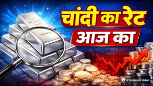 Silver Price Today: शनिवार को बाजार में हड़कंप! फिर चांदी के दाम धड़ाम, जानें 1 किलो चांदी का रेट क्या है?