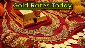 Gold Price Today: 14 मार्च को सोने की कीमत में फिर आई गिरावट, जानिए 24k, 22k, 18k गोल्ड रेट क्या है?