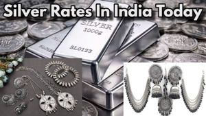 Silver Price Today: 1 अप्रैल को चांदी की कीमतों में उतार-चढ़ाव जारी! जानिए प्रति किलो चांदी का भाव