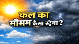 Kal Ka Mausam Kaisa Rahega: दिल्ली-NCR में बारिश का अलर्ट, यूपी-बिहार से मुंबई तक ओलावृष्टि की चेतावनी