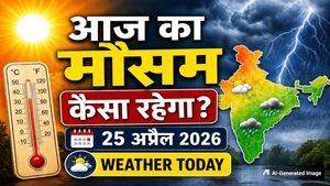 Aaj Ka Mausam: अप्रैल में ही 44°C पार! झुलसा देने वाली गर्मी के बीच खुशखबरी! जल्दी आ सकता है मॉनसून