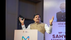 एमपी-यूपी सहयोग सम्मेलन: साझा विरासत के साथ आगे बढ़ रहे मध्यप्रदेश-उत्तर प्रदेश, निवेश और विकास पर बनी सहमति