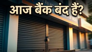 आज बैंक बंद हैं? एसबीआई ग्राहकों के लिए जरूरी अलर्ट और बैंकिंग सेवाओं का पूरा अपडेट
