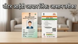 घर बैठे वोटर आईडी को आधार से जोड़ें: फर्जी वोटिंग रोकने का सबसे आसान तरीका!