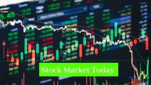 Stock Market Today: निफ्टी 24,100 के पार पहुंचा, जानिए आज किन शेयरों में रही सबसे ज्यादा तेजी