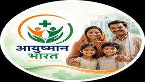 Ayushman Bharat Update: WhatsApp से बनेंगे काम आसान, लॉन्च हुआ PM-JAY चैटबॉट