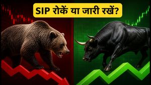 बाजार में गिरावट: SIP रोकें या जारी रखें? जानें निवेश का सही तरीका