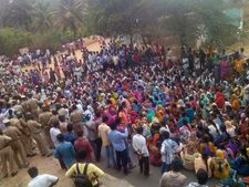 തൊഴിലാളികളുടെ വിമര്‍ശനം കാറ്റില്‍പ്പറത്തി ഇടിഎഫ് നിക്ഷേപം ഉയര്‍ത്താന്‍ സര്‍ക്കാര്‍