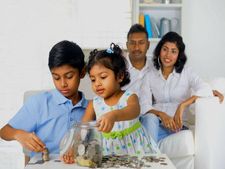 മക്കളുടെ പേരിൽ നിങ്ങൾ തീർച്ചയായും തുടങ്ങേണ്ടത് ലൈഫ് ഇൻഷുറൻസോ പിപിഎഫ് അക്കൌണ്ടോ?