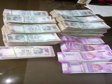 ബാങ്കില്‍ നിന്ന് 50,000 രൂപയ്ക്ക് മുകളില്‍ പിന്‍വലിച്ചാല്‍ നികുതി ഈടാക്കണമെന്ന് ശുപാര്‍ശ