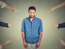 മരണ ശേഷം നിങ്ങളുടെ കടങ്ങൾക്ക് എന്ത് സംഭവിക്കും? ബാധ്യത ആര് തീർക്കും??