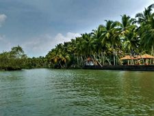 ലോക്ക്ഡൗണിന് ശേഷം യാത്രകൾ പ്ലാൻ ചെയ്തോ? ലീവെടുത്ത് യാത്ര പോകാൻ ശമ്പളക്കാ‌‍‍ർക്ക് പ്രത്യേക അല�