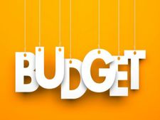 Kerala budget 2019; സത്രീകൾക്കു  മാത്രം 1,420 കോടി രൂപയുടെ പദ്ധതികൾ 