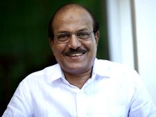 കുഞ്ഞാലിക്കുട്ടിയുടെ സ്വത്ത് വിവരങ്ങൾ പുറത്ത്; 15 ബാങ്ക് അക്കൗണ്ടുകൾ, ഭാര്യയുടെ പേരിൽ അക്കൗണ്�