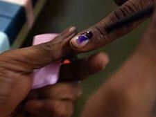 പാര്‍ട്ടികളുടെ തെരഞ്ഞെടുപ്പ് ഫണ്ടിലേക്കായി മൂന്ന് മാസത്തിനിടയില്‍ വാങ്ങിയത് 4500 കോടിയുടെ ഇലക